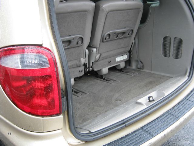 2001 Chrysler Town and Country S Sedan Under FULL Factory Warranty