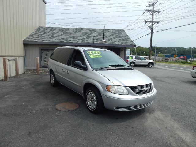 2001 Chrysler Town and Country Elk Conversion Van