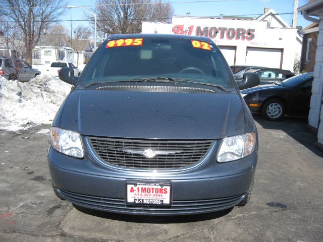 2002 Chrysler Town and Country Elk Conversion Van
