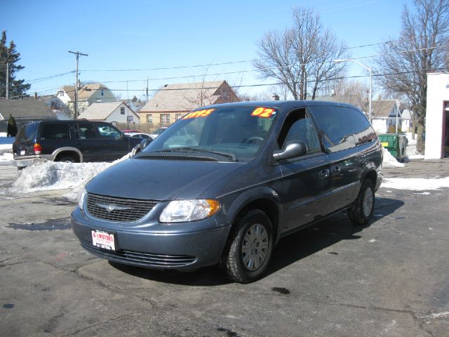 2002 Chrysler Town and Country Elk Conversion Van