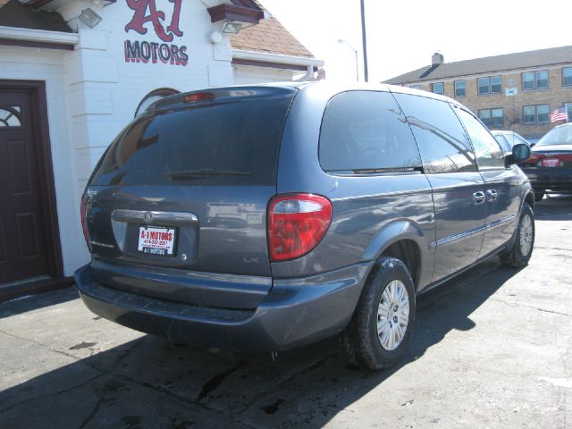 2002 Chrysler Town and Country Elk Conversion Van