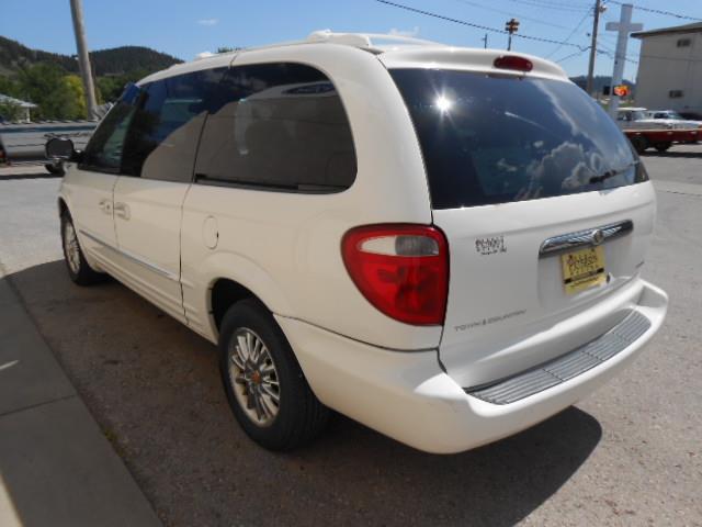 2002 Chrysler Town and Country SLT 25