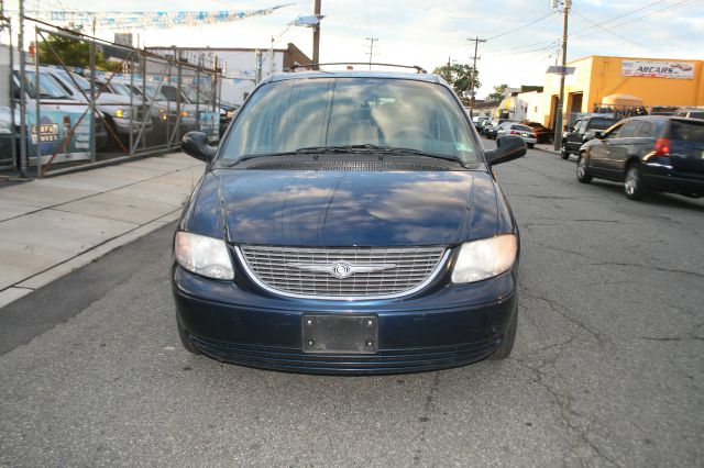 2002 Chrysler Town and Country Open-top