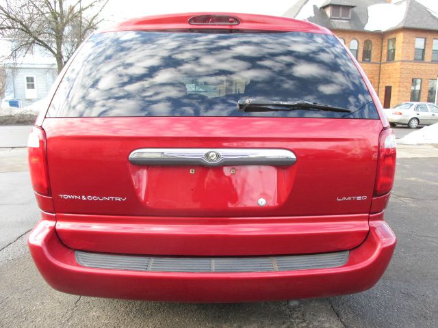 2002 Chrysler Town and Country SLT 25
