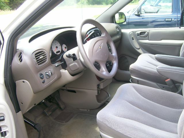 2002 Chrysler Town and Country Refrigerated Box