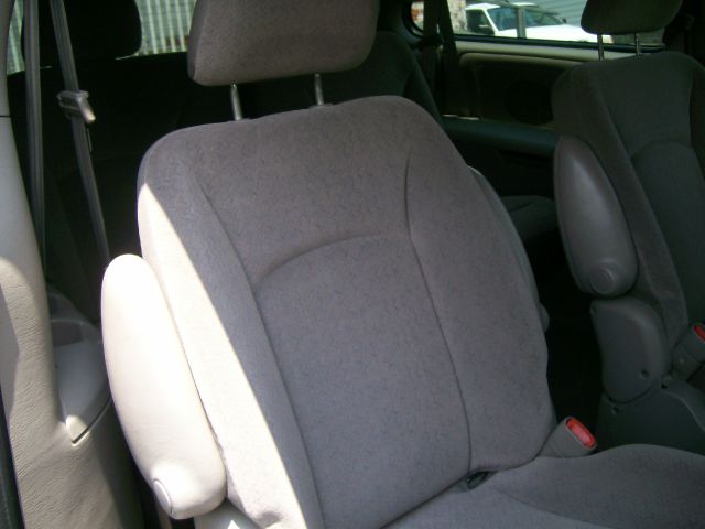 2002 Chrysler Town and Country Refrigerated Box