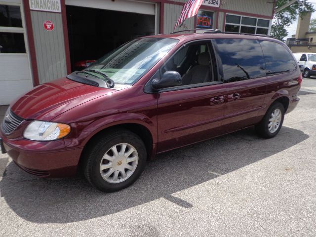 2002 Chrysler Town and Country Elk Conversion Van