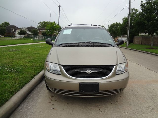 2002 Chrysler Town and Country Open-top