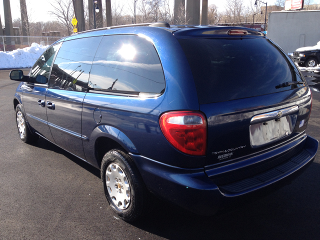 2002 Chrysler Town and Country Elk Conversion Van