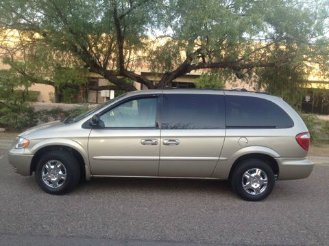 2002 Chrysler Town and Country Elk Conversion Van