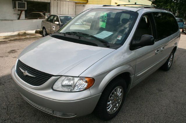 2002 Chrysler Town and Country S Sedan Under FULL Factory Warranty