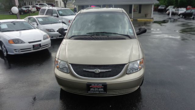 2002 Chrysler Town and Country Refrigerated Box