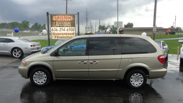2002 Chrysler Town and Country Refrigerated Box