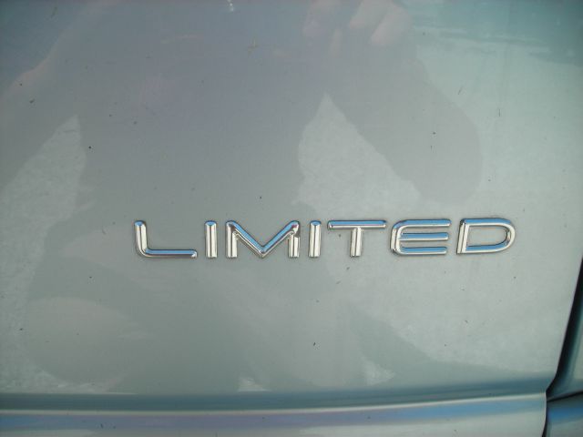 2002 Chrysler Town and Country SLT 25