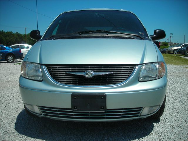 2002 Chrysler Town and Country SLT 25