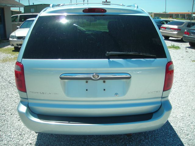 2002 Chrysler Town and Country SLT 25