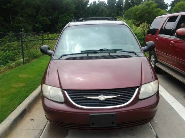 2002 Chrysler Town and Country Unknown