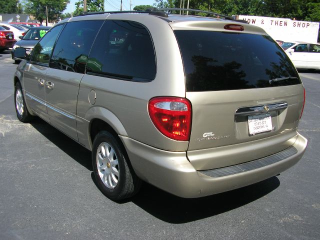 2002 Chrysler Town and Country S Sedan Under FULL Factory Warranty