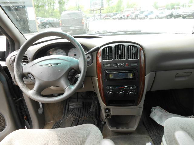 2002 Chrysler Town and Country Elk Conversion Van