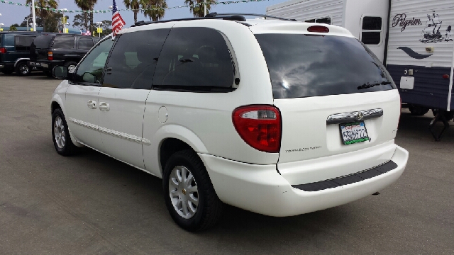 2002 Chrysler Town and Country Open-top