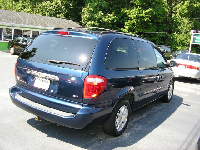 2002 Chrysler Town and Country Open-top