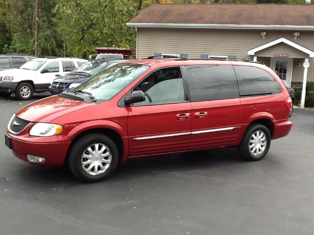 2003 Chrysler Town and Country H6 L.L. Bean