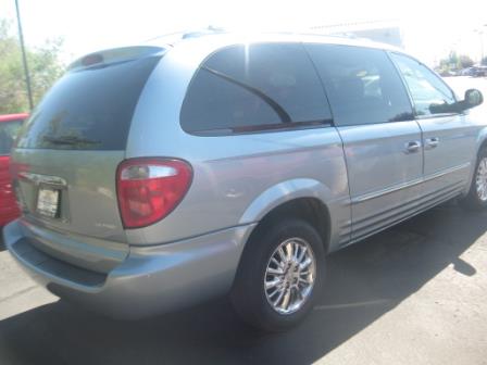 2003 Chrysler Town and Country SLT 25