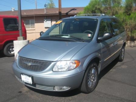 2003 Chrysler Town and Country SLT 25