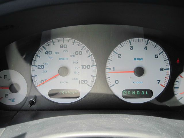 2003 Chrysler Town and Country Quad Coupe 3