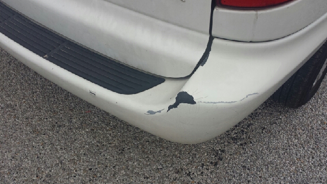 2003 Chrysler Town and Country Quad Coupe 3