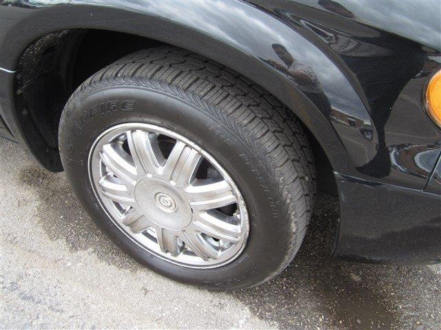 2003 Chrysler Town and Country SLT 25