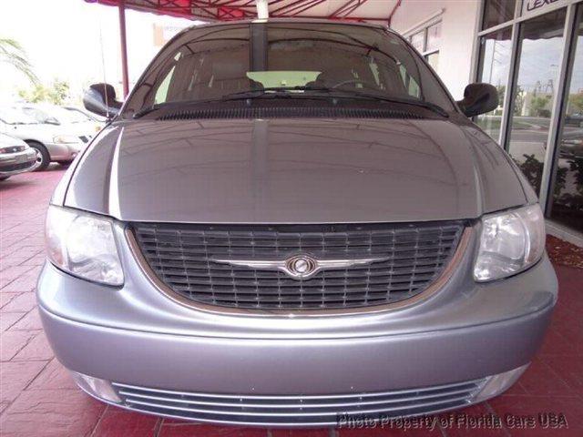 2003 Chrysler Town and Country A7X9
