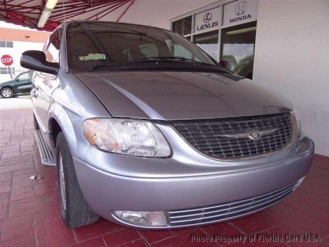 2003 Chrysler Town and Country A7X9