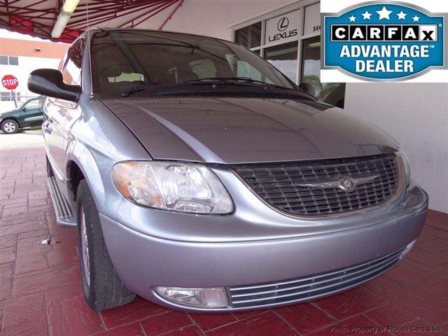 2003 Chrysler Town and Country A7X9