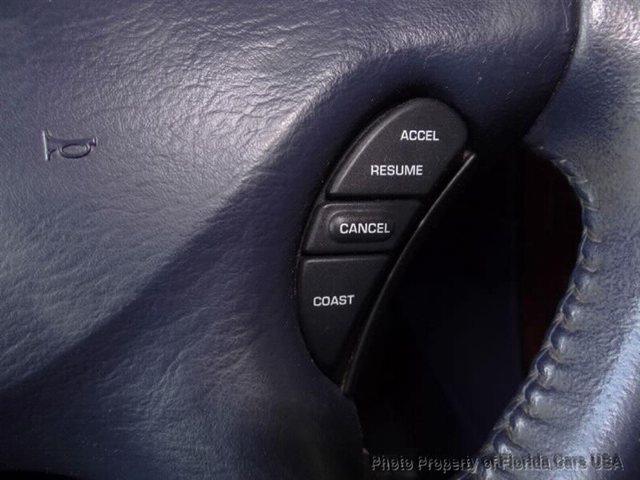 2003 Chrysler Town and Country A7X9