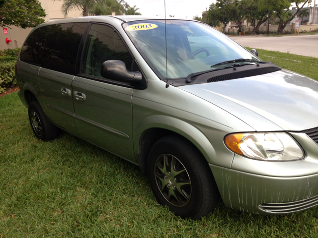2003 Chrysler Town and Country Unknown