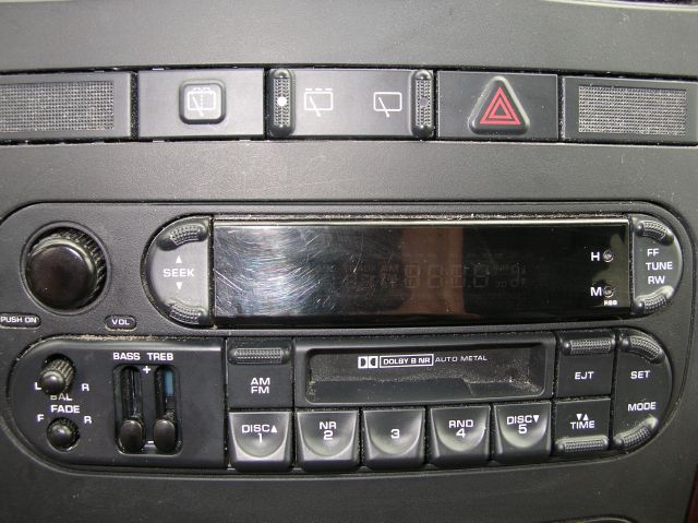 2003 Chrysler Town and Country Quad Coupe 3