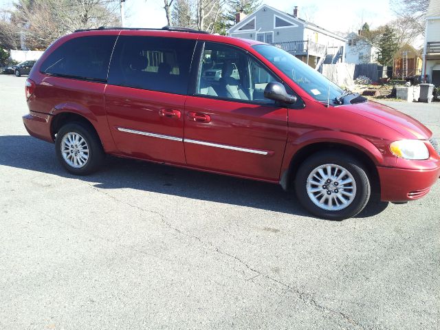 2004 Chrysler Town and Country Open-top