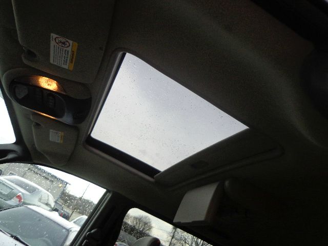 2004 Chrysler Town and Country 3.5