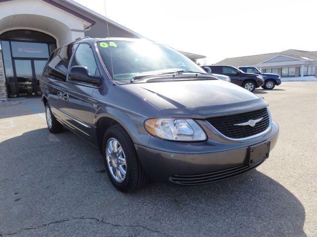 2004 Chrysler Town and Country 3.5