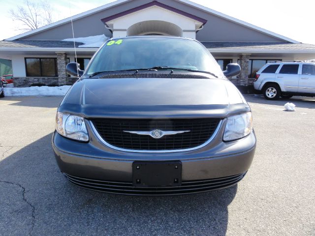 2004 Chrysler Town and Country 3.5