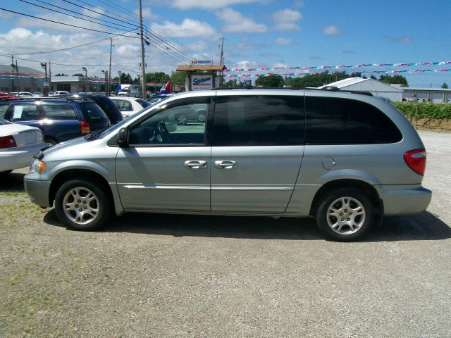 2004 Chrysler Town and Country GT Premium