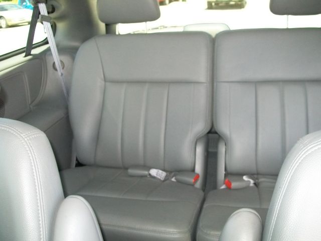 2004 Chrysler Town and Country GT Premium