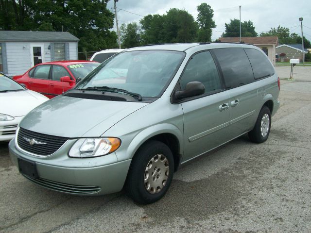 2004 Chrysler Town and Country Elk Conversion Van