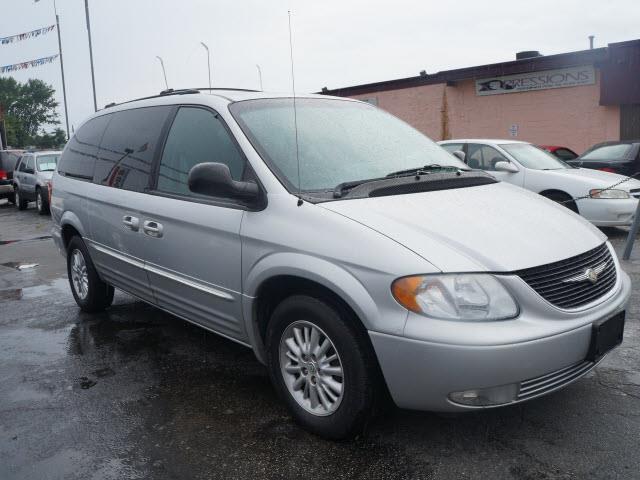 2004 Chrysler Town and Country 3.5