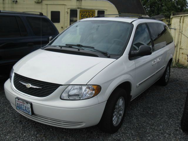 2004 Chrysler Town and Country 3.5