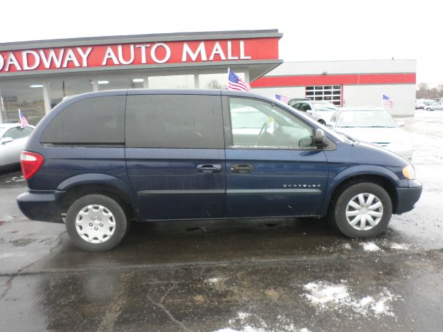 2004 Chrysler Town and Country Elk Conversion Van