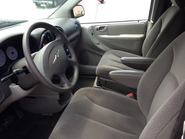 2005 Chrysler Town and Country Elk Conversion Van