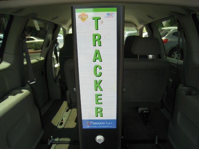 2005 Chrysler Town and Country Unknown