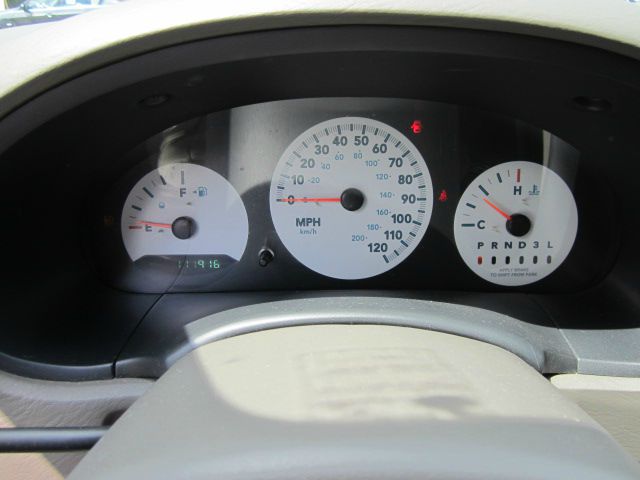 2005 Chrysler Town and Country Elk Conversion Van